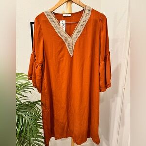 New M Hotouch (Boutique Brand) Eyelet Lace V Neck dress with statement sleeves